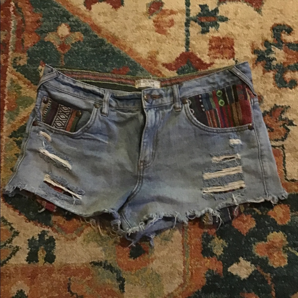 ☮️FREE PEOPLE Jean Shorts— Sz 30/10